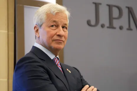 Trump vs JP Morgan y el futuro del dinero